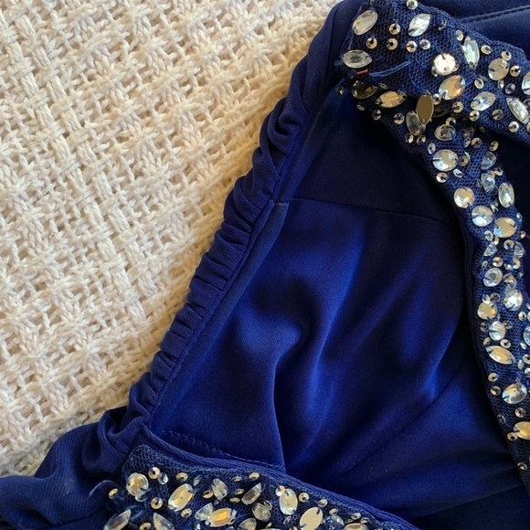 𝅺hailey Logan By Adrianna Papell Dark Blue One Strap Floor Length Gown Size 3/4 - Picture 4 of 11